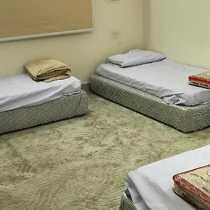  شقة المبارك1 عن الحرم 20د مشيا على الاقدام